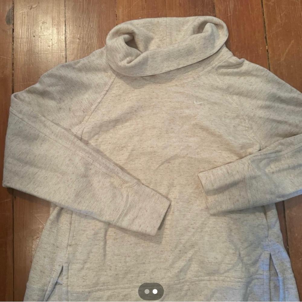Cream Cozy Sweatshirt with Turtleneck and Relaxed Fit